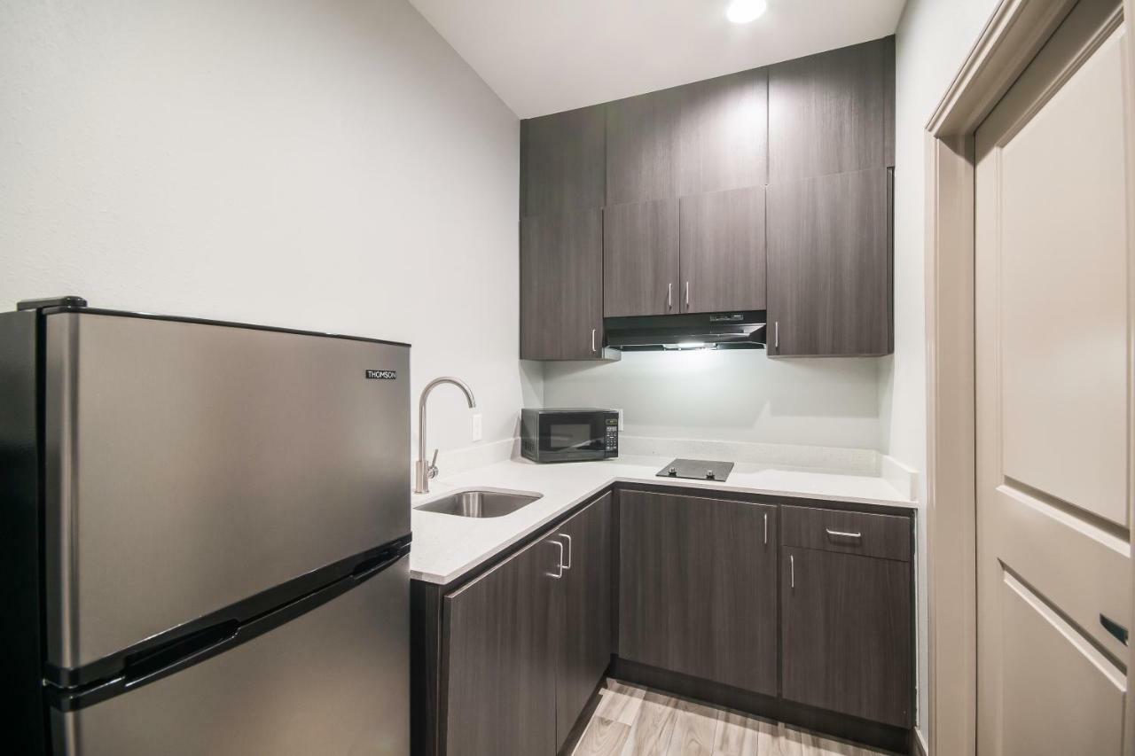 Americas Best Value Inn & Suites Ne Houston Downtown I-610 Esterno foto